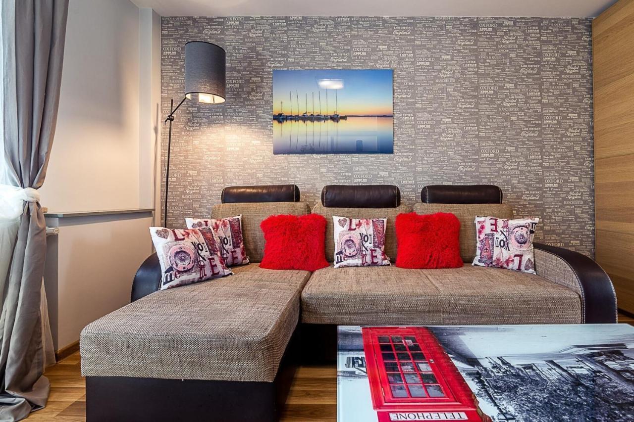 Panska 3 - Apartment With Balcony By Noclegi Renters Varsó Kültér fotó