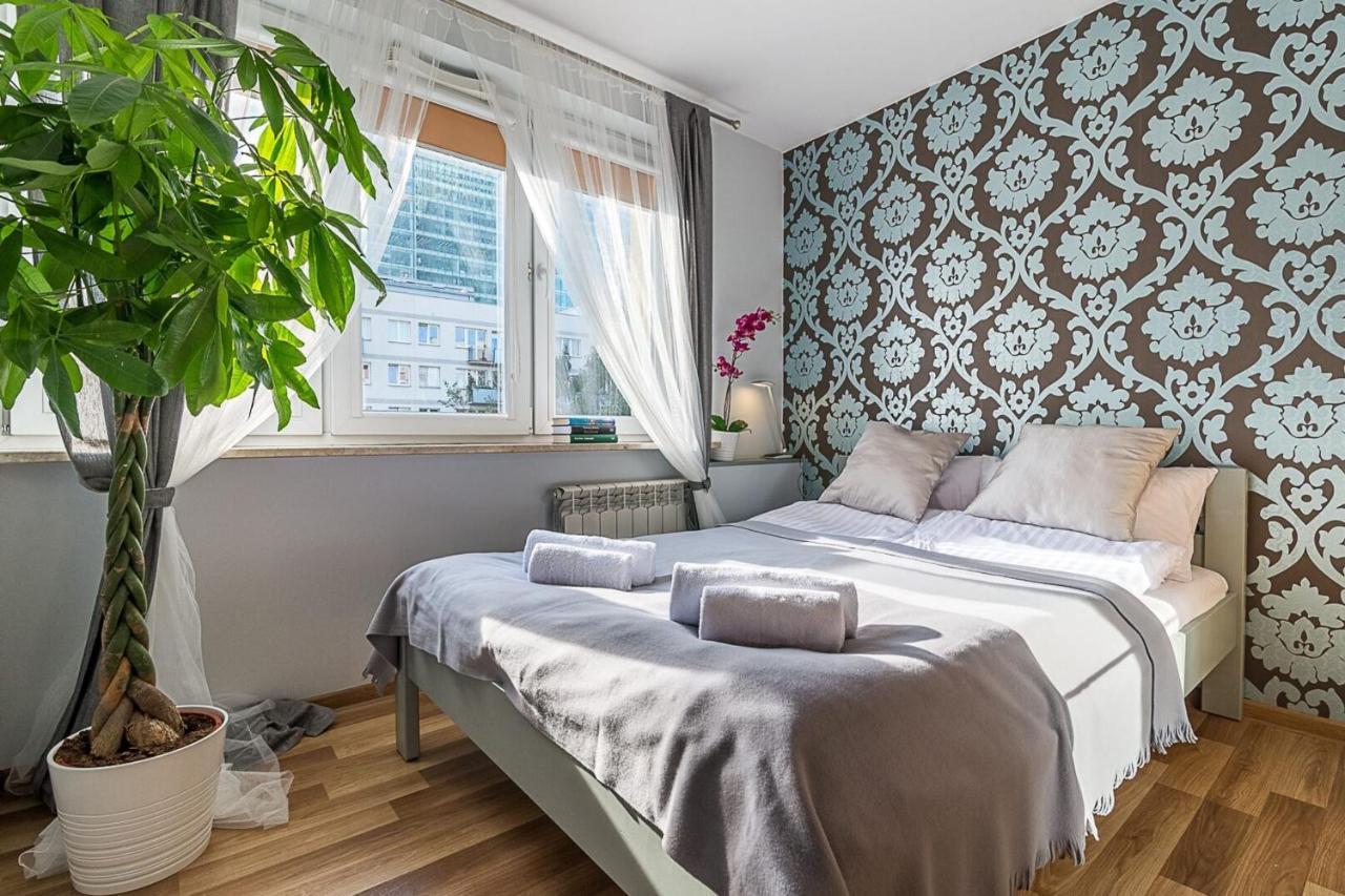 Panska 3 - Apartment With Balcony By Noclegi Renters Varsó Kültér fotó