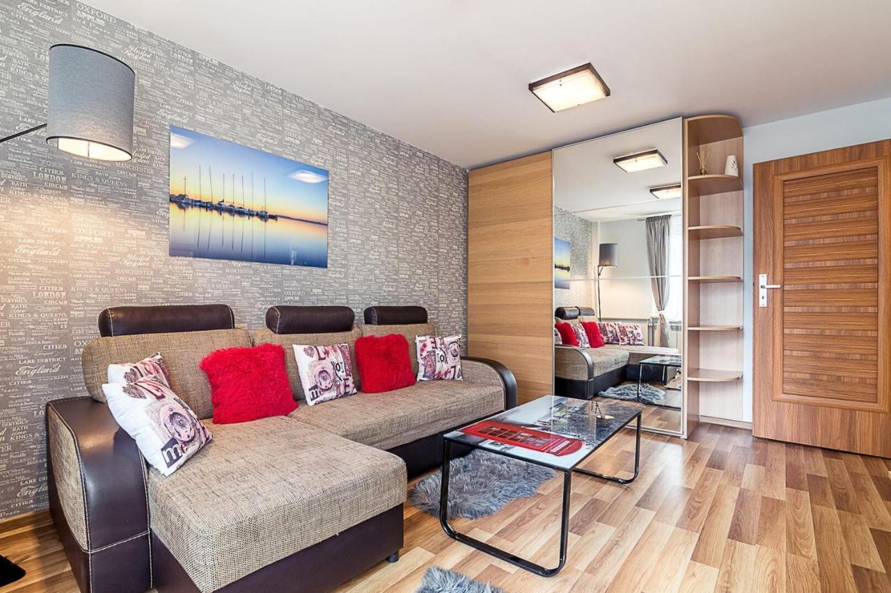 Panska 3 - Apartment With Balcony By Noclegi Renters Varsó Kültér fotó