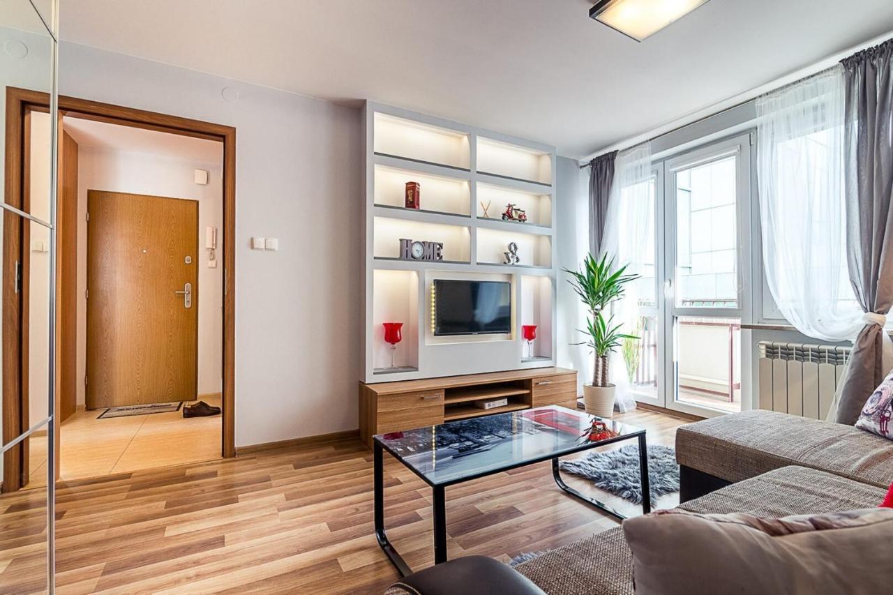Panska 3 - Apartment With Balcony By Noclegi Renters Varsó Kültér fotó